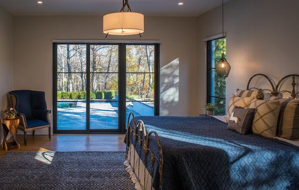 Modern Custom Home Renovation by Design-Build Firm AV Architects and Builders in Great Falls Virginia Northern Virginia Custom Home Builders