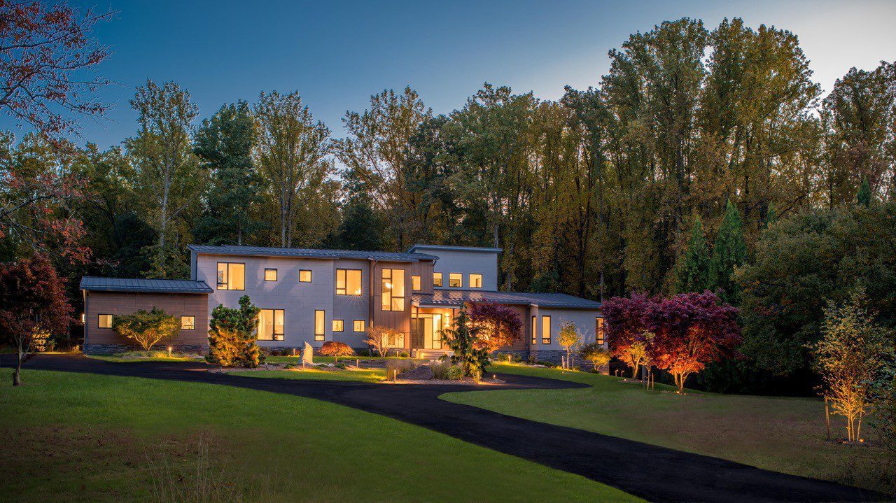 Modern Style Custom Home by AV Architects and Builders in Great Falls Northern Virginia