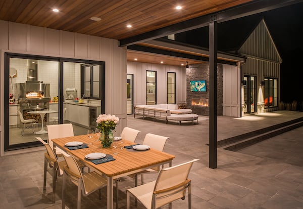 How to Design the Perfect Outdoor Space in Your Custom Home